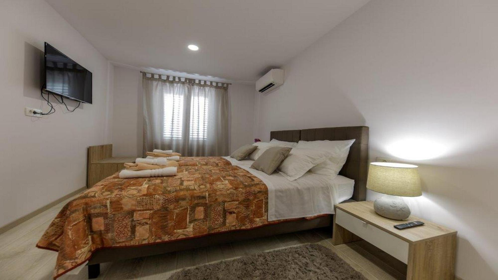 Apartments Mi&Ni Cavtat Oda fotoğraf